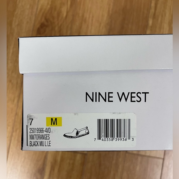 nine west espadrilles slip ons - Picture 6 of 6